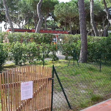 Village Bocche D'albegna منتزه العطل ألبينيا
