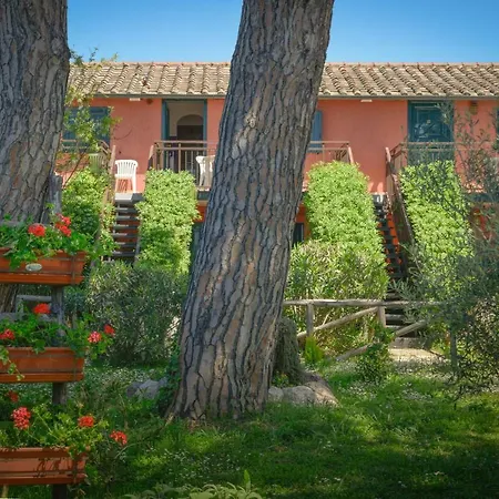 منتزه العطل Village Bocche D'albegna ألبينيا